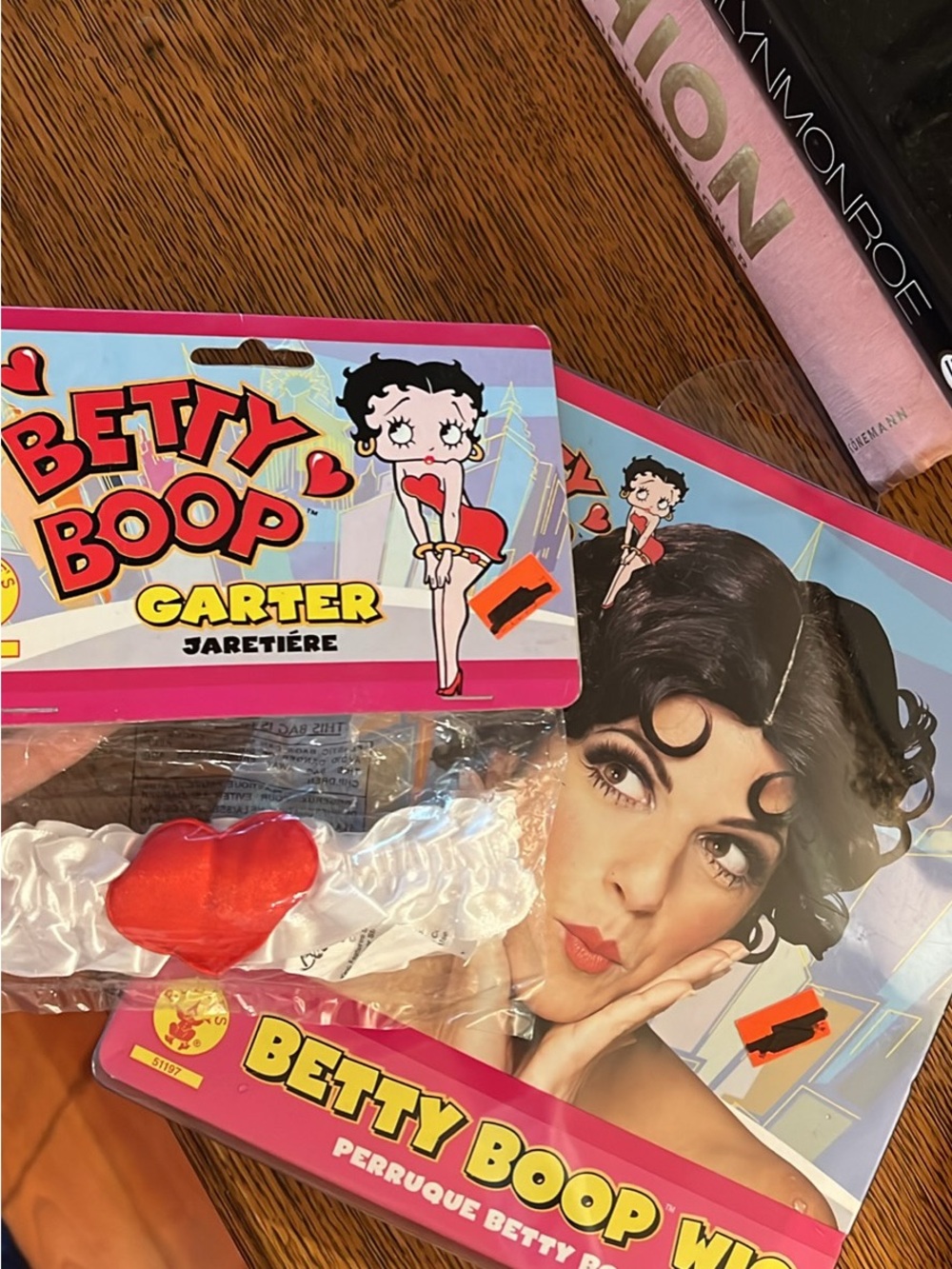 Betty Boop White Satin Kids Garter with Red Heart Accent